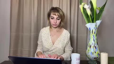 Mary online show from July 21, 8:33 pm
