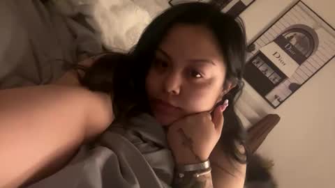 crystalfuego2 online show from October 6, 3:59 am