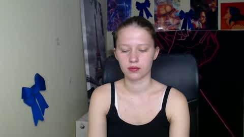 Stella online show from April 15, 12:01 pm