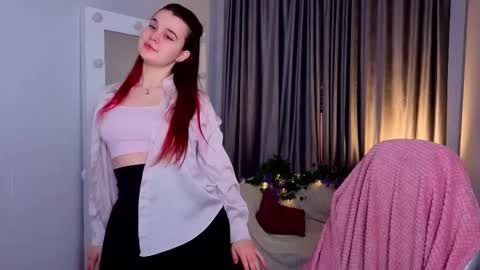 Snapshot of crystallcutie chatting on March 20, 9:41 pm Lora online show from March 20, 9:41 pm