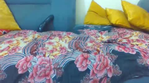 crystallgem online show from April 18, 10:43 pm