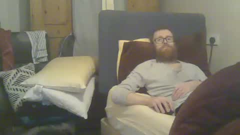 Snapshot of cs014g8493 chatting on February 11, 11:54 pm chris online show from February 11, 11:54 pm