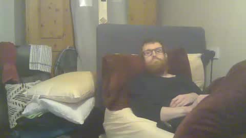 Snapshot of cs014g8493 chatting on March 17, 12:48 am chris online show from March 17, 12:48 am