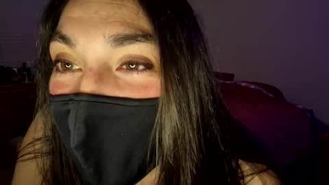 Snapshot of csmf010 chatting on April 11, 5:34 am Madam Mask online show from April 11, 5:34 am