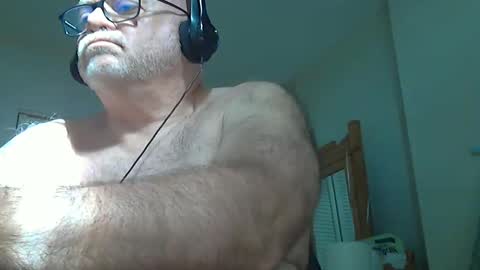 Snapshot of cub53 chatting on May 11, 8:28 pm cub53 online show from May 11, 8:28 pm