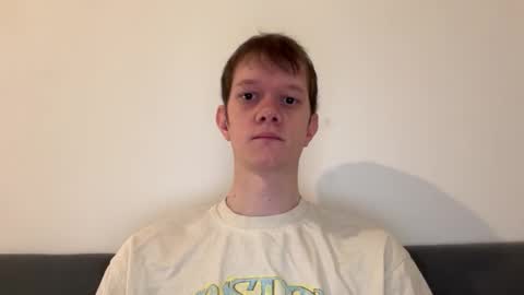 Snapshot of cube93 chatting on October 31, 10:27 am cube93 online show from October 31, 10:27 am