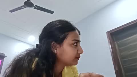 cuddlemuffins online show from February 22, 3:43 pm