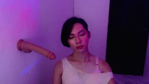 cuddlepunk_bubble online show from April 29, 2:43 pm