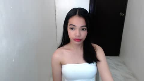 cuddlepunk_bubble online show from May 1, 3:27 pm