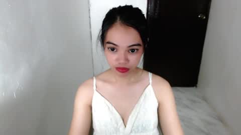 cuddlepunk_bubble online show from May 10, 8:36 pm