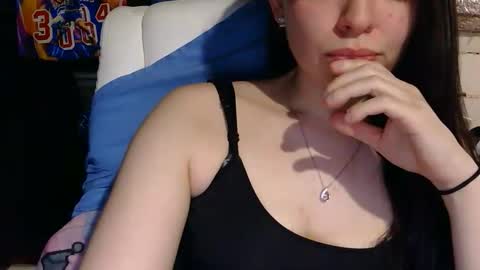 Angela online show from May 6, 5:25 am