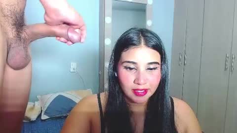 Snapshot of cumb0y_squirtgirl chatting on July 18, 10:57 pm Pablo and emma online show from July 18, 10:57 pm