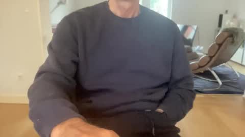 Snapshot of cumminglater chatting on February 18, 7:59 am cumminglater online show from February 18, 7:59 am