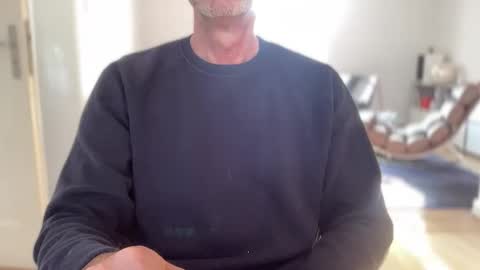 Snapshot of cumminglater chatting on March 4, 8:09 am cumminglater online show from March 4, 8:09 am