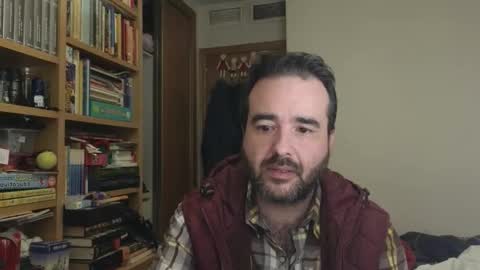 curiosillo1983 online show from November 24, 8:30 pm