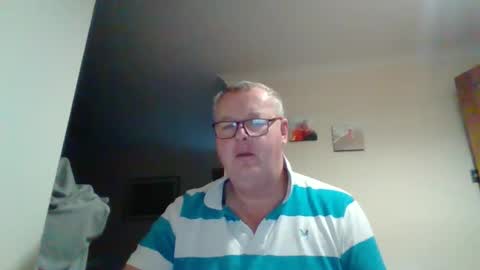 curiousax77 online show from December 31, 8:59 am