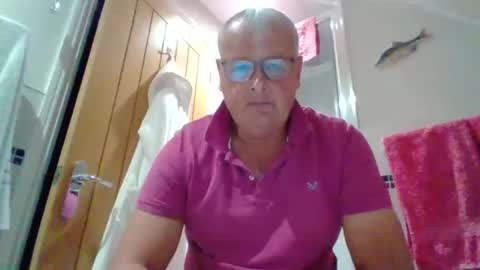 curiousax77 online show from September 11, 11:05 pm