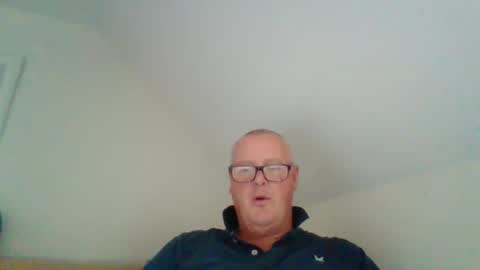 curiousax77 online show from April 14, 9:59 am