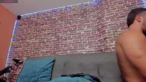 Snapshot of curt_x chatting on January 27, 5:47 am Curt online show from January 27, 5:47 am