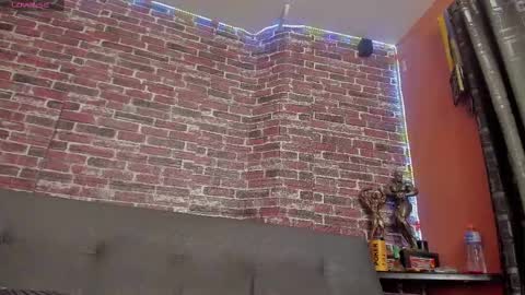 Snapshot of curt_x chatting on February 24, 3:23 am Curt online show from February 24, 3:23 am