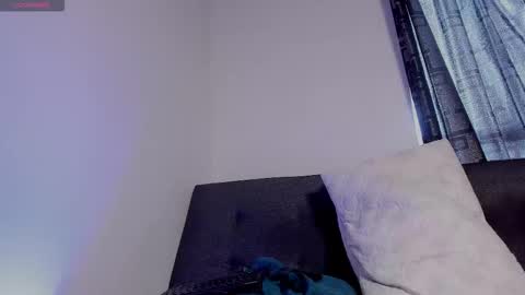 Snapshot of curt_x chatting on February 13, 8:27 pm Curt online show from February 13, 8:27 pm