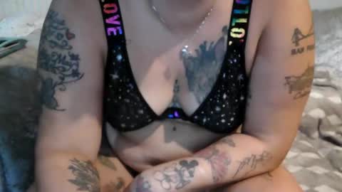 curvybbwqueen online show from September 27, 12:48 am