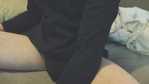 Snapshot of curvylover046 chatting on February 17, 7:49 am curvylover046 online show from February 17, 7:49 am