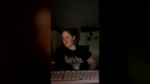 dahlia -kim online show from August 3, 6:23 am