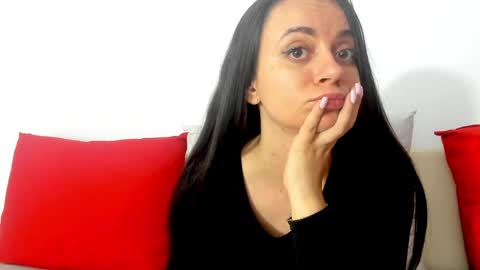 Snapshot of cute_angel95 chatting on March 26, 9:42 pm cute_angel95 online show from March 26, 9:42 pm