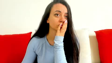 Snapshot of cute_angel95 chatting on April 1, 1:41 pm cute_angel95 online show from April 1, 1:41 pm