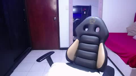 cute_angel_1 online show from July 6, 11:29 pm