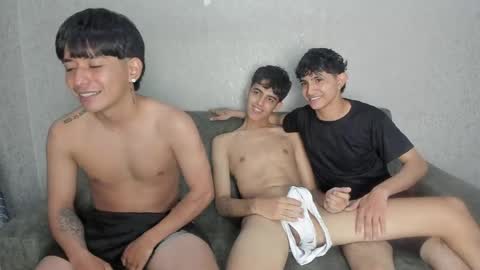 ARTURO-18  MATIAS-18  NIKOLAY-19  HADES-18  GABO-19 online show from May 16, 7:34 pm