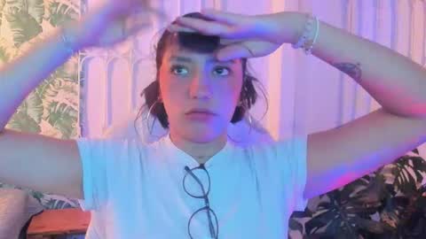 Sofa  online show from February 4, 11:49 am