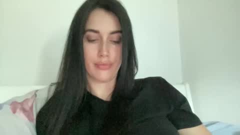 cute_kriss94 online show from May 22, 4:45 pm