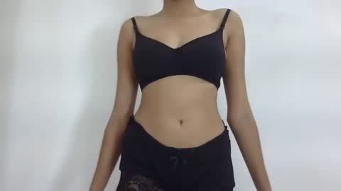 lizaa online show from May 11, 5:13 am
