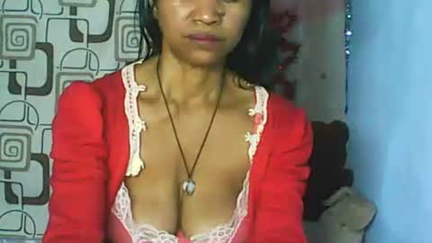 murielle online show from May 24, 6:35 pm
