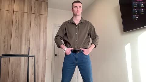 cute_skywalker online show from March 9, 8:07 am