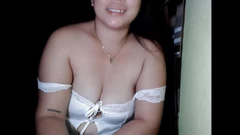 Snapshot of cute_slut09 chatting on April 4, 10:40 pm Mimi online show from April 4, 10:40 pm