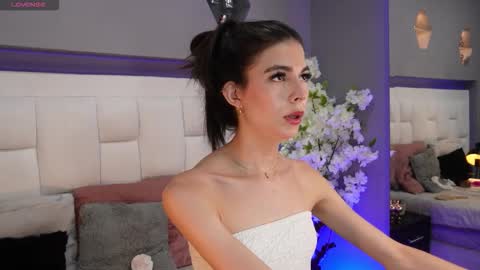 CuteArii online show from October 11, 8:07 pm