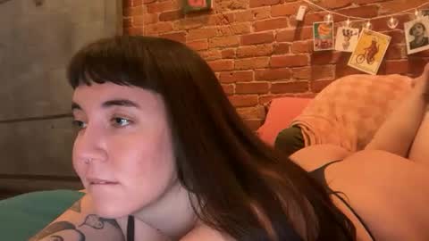 CuteBalloons online show from March 3, 10:26 pm