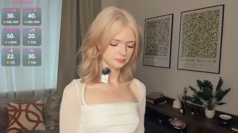 Alice online show from October 17, 8:17 am