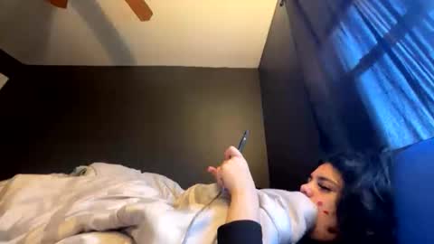 Snapshot of cutecuban18 chatting on February 2, 2:05 pm loveolots online show from February 2, 2:05 pm