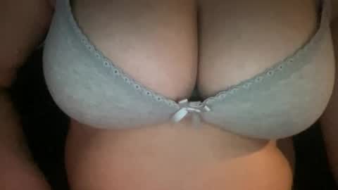 cutegirlriya online show from March 6, 1:57 am