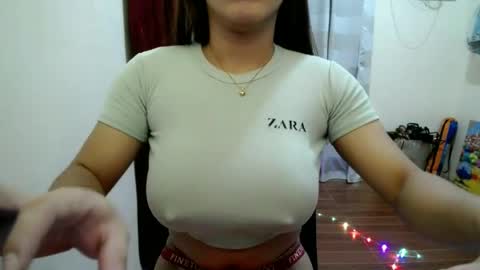 Snapshot of cutepinay143 chatting on June 17, 10:17 am isabel online show from June 17, 10:17 am