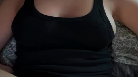 Snapshot of cutetinycat chatting on June 13, 11:24 pm cutetinycat online show from June 13, 11:24 pm