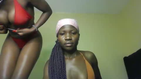 cutey_mara online show from March 29, 9:04 pm