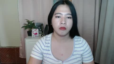 cutie_asianwoman online show from January 13, 5:33 am