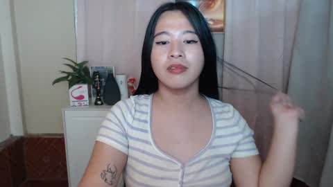 cutie_asianwoman online show from January 27, 10:16 pm