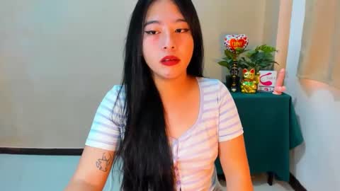 cutie_asianwoman online show from September 25, 6:50 am