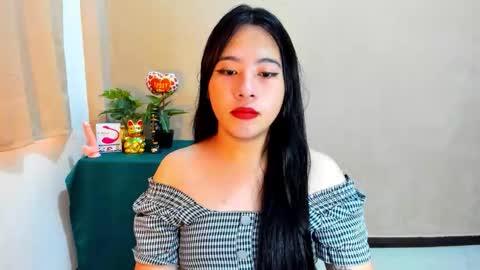 cutie_asianwoman online show from November 1, 7:21 am